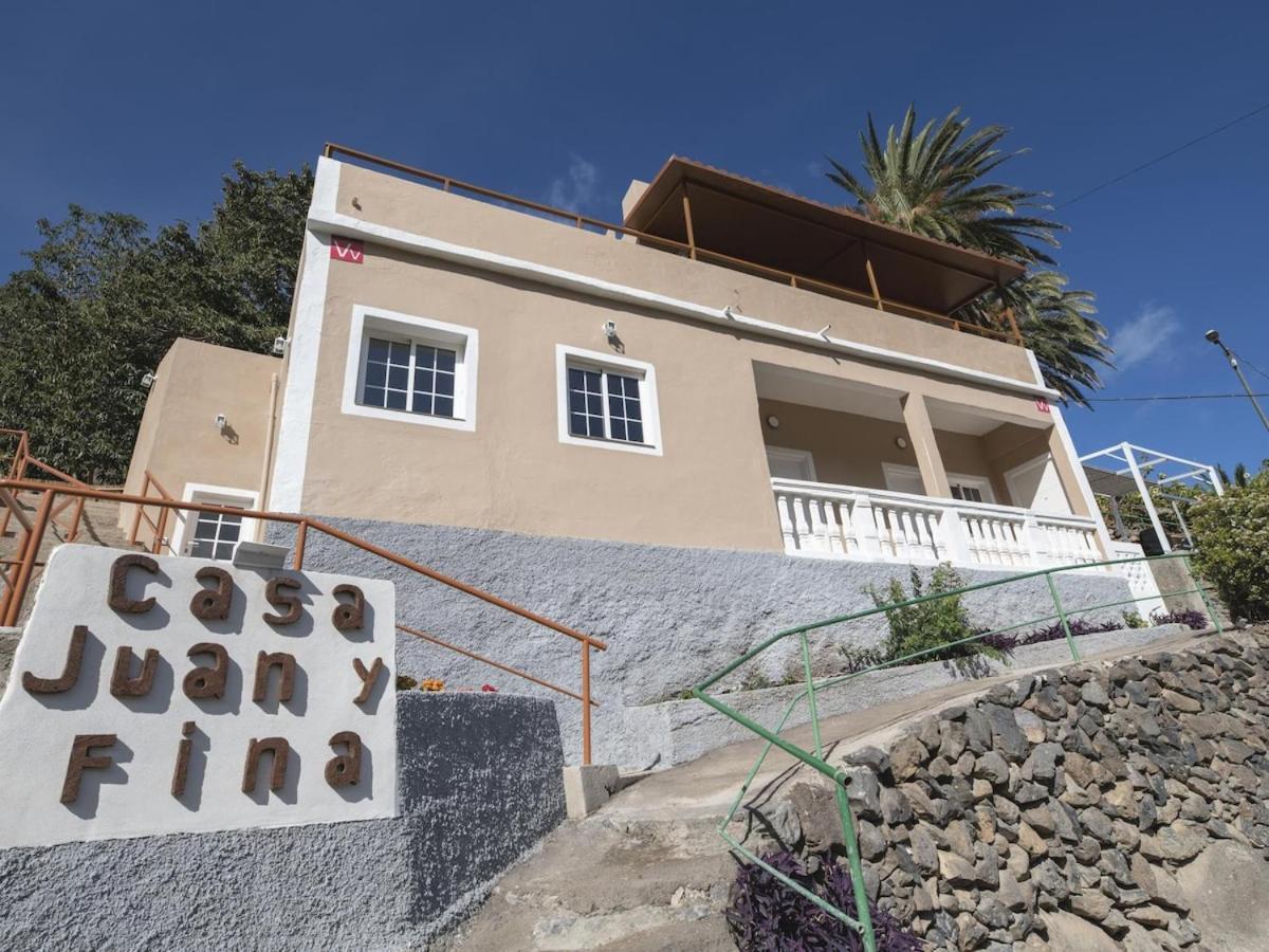 Lightbooking Hermigua Juan Y Fina II Villa Екстериор снимка